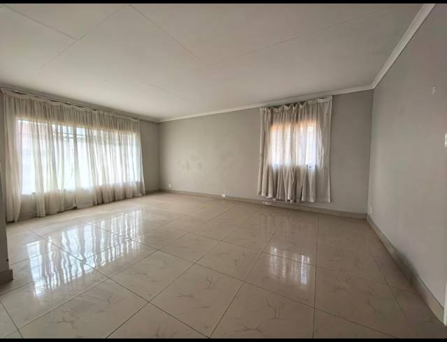 3 BEDROOM HOUSE TO LET IN VAALPARK